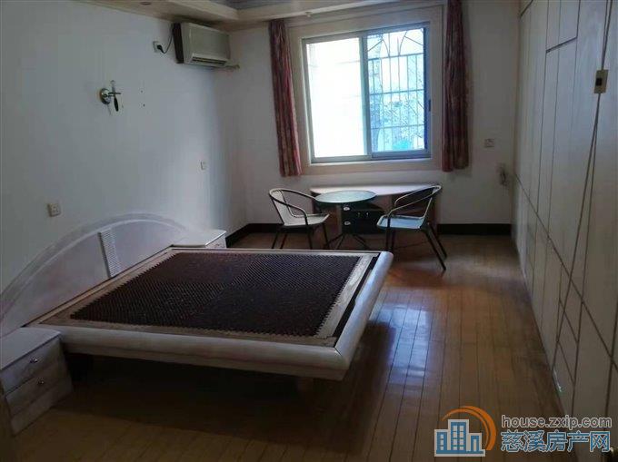 天九街小区1楼99·7平精装修86万直接