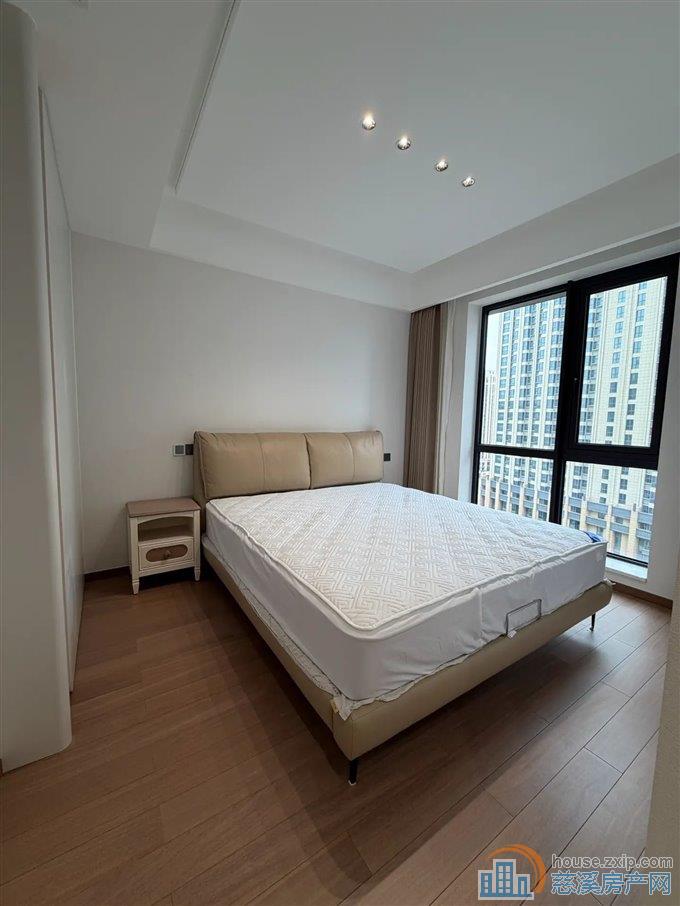 水映天成161平369万精装修绿城物业