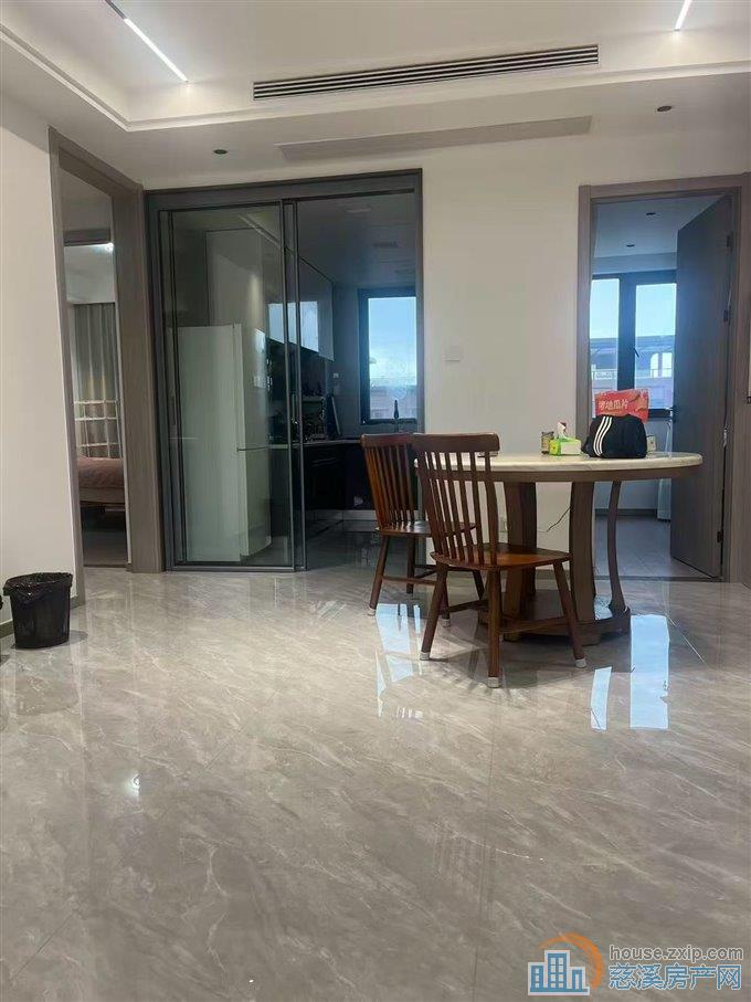 紫荆府精装修124平225万直接