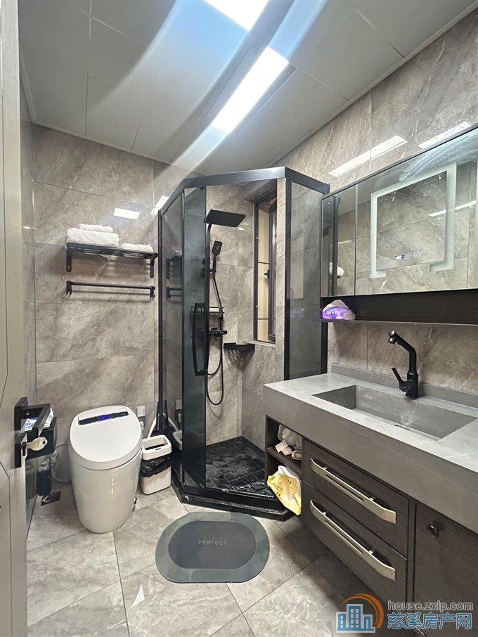 特价珑玥府楼顶楼家具家电齐