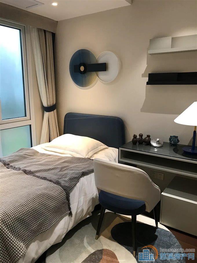 胜山芳满庭 83平80万 洋房精装