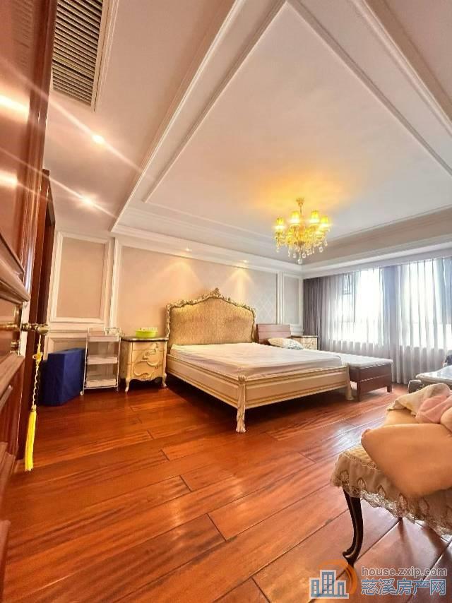 橡树湾洋房边套154平自住精装268万