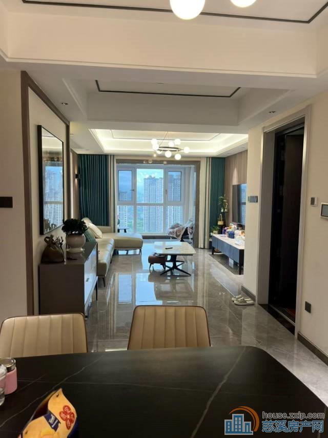 保利俯院江南中高层125平精装满2年