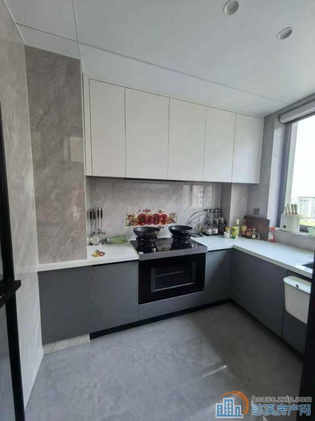 水映天成全新精装未住162平带车位包税