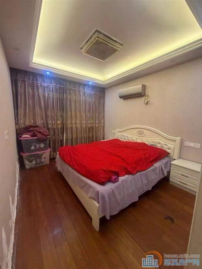 特价出售界牌新村带车位杂物间满2年