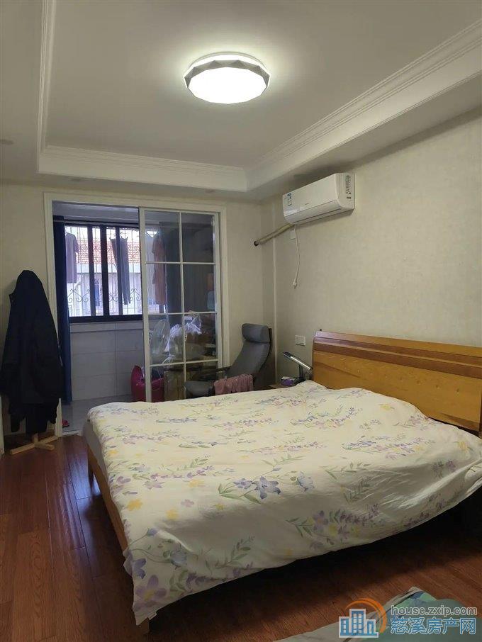 印染厂宿舍 精装 75平方69万低总价