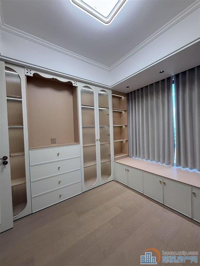 湖樾云著129平246万全新豪华装修