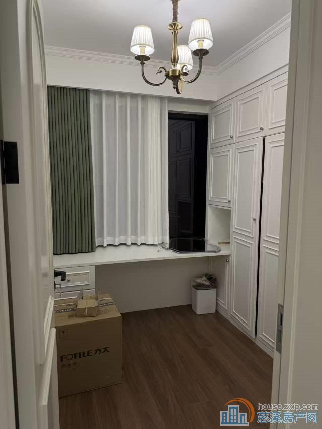 蔚蓝云图85平+车位 豪装 129.8万