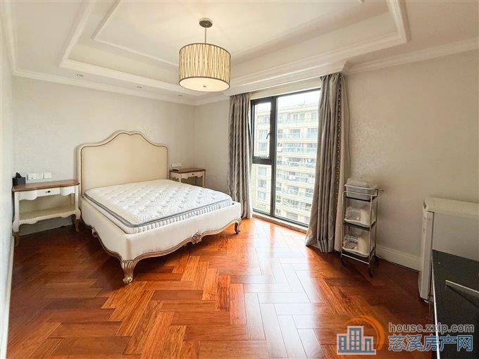 玫瑰园 272平 680万 豪装