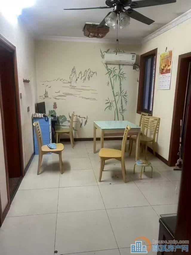 城东新村2楼57平+架空层上林可读精装