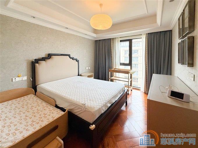 玫瑰园 272平 680万 豪装