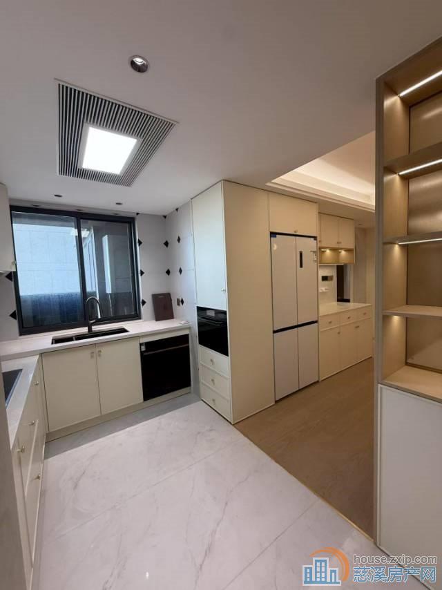 湖樾云著129平全新豪装从未入住好楼层