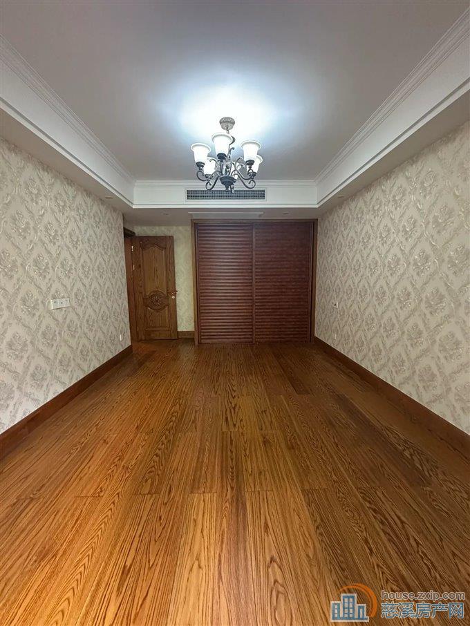 金色港湾 一复二 实际使用有 228平