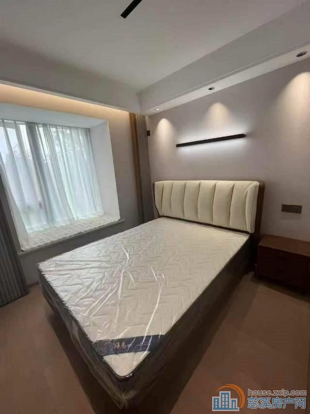 蔚蓝云图精装85平方