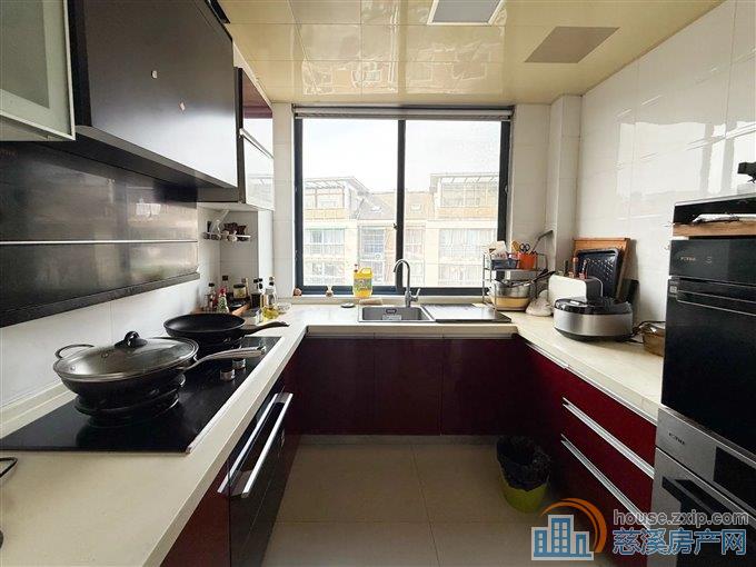 天和家园西区147平125.8万送车位