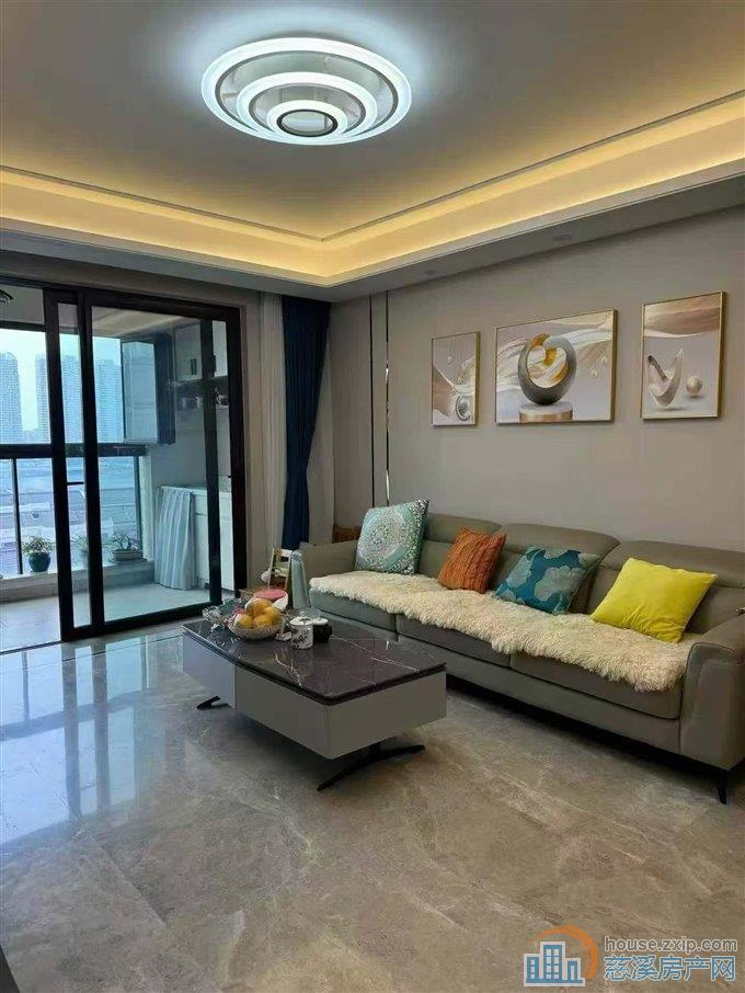 中海湖心半岛花苑豪装湖景房可看明月湖直接