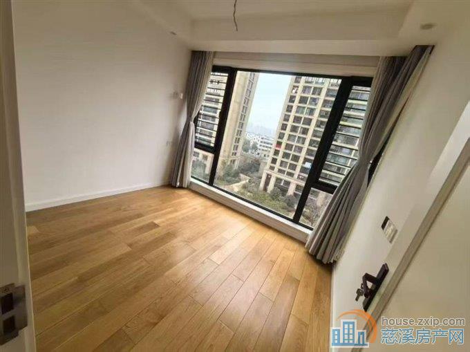 绿城诚园124平方楼层佳豪装178万