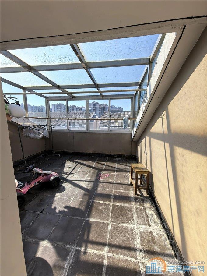 剑南家园310平328万带露台花园