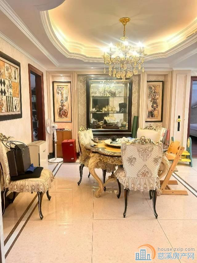 橡树湾洋房边套154平自住精装268万