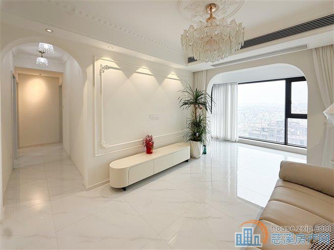 红星天铂佳苑93平99.8万送车位