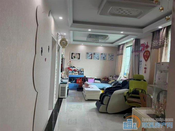 人和家园精装89平架空层一个