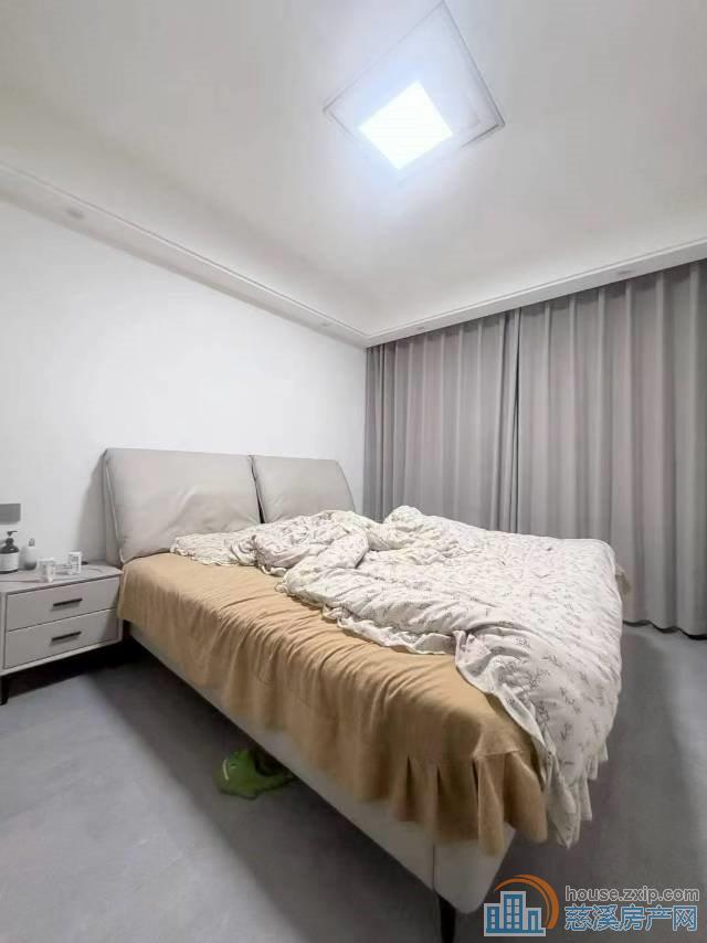 蔚蓝云图 85平 自住精装 拎包入住