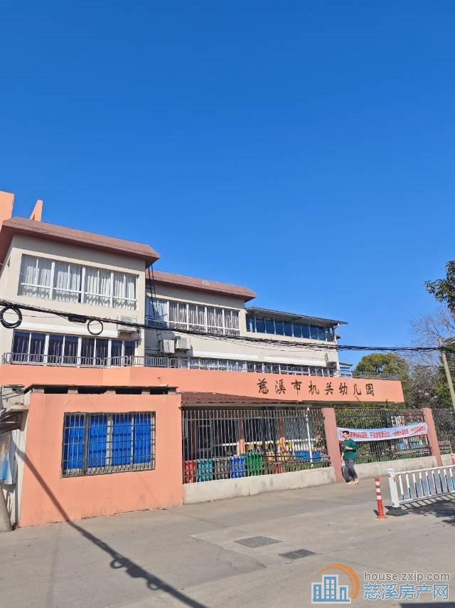 金山新村4楼68平装修当毛坯52万