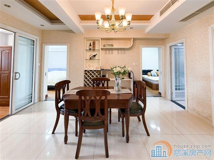 和润公寓 边套,自住精装 家具家电全送