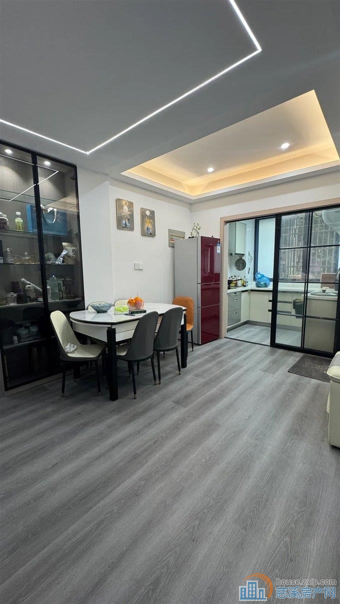 天和家园西区89平105万精装