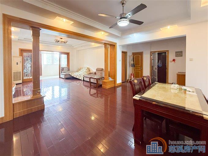 慈百苑151平109万送车库精装修