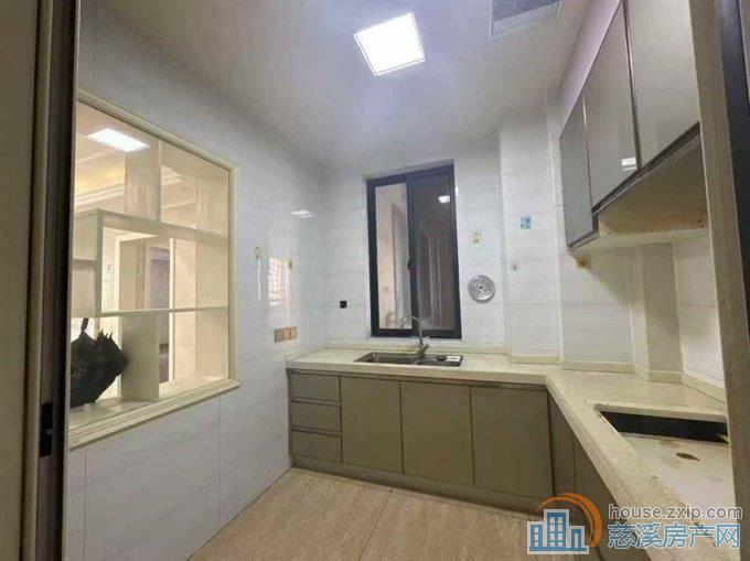 明月佳苑90平楼层佳朝南精装105万