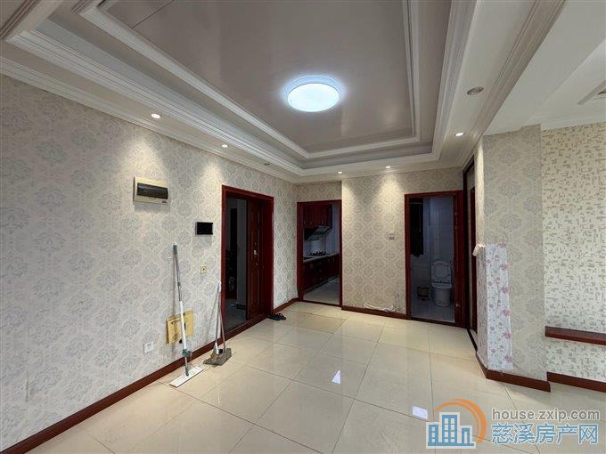 特价：宗汉南池东区电梯洋房朝南三开间