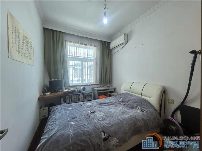 吉祥路30弄   落地别墅二通二