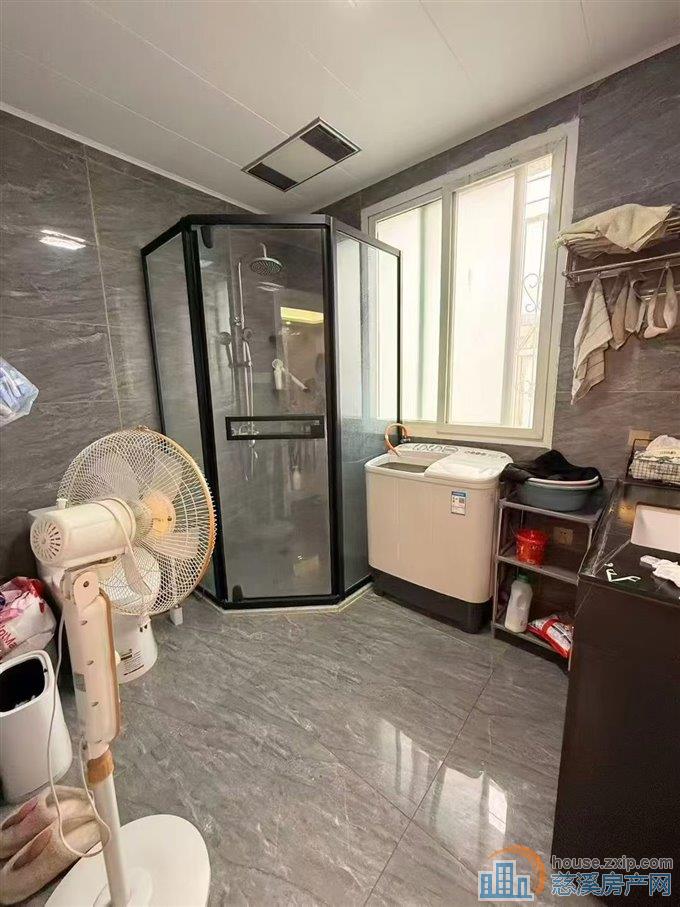 景芳园71平+储物间11平精装修拎包入住