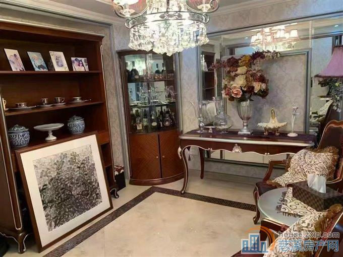 中央大厦豪装56平35万，钥匙在