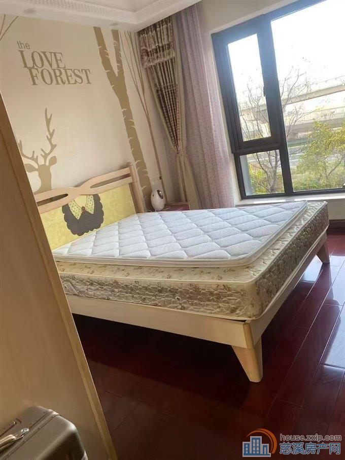 金地鸿悦豪华装修带车位拎包入住直接房源