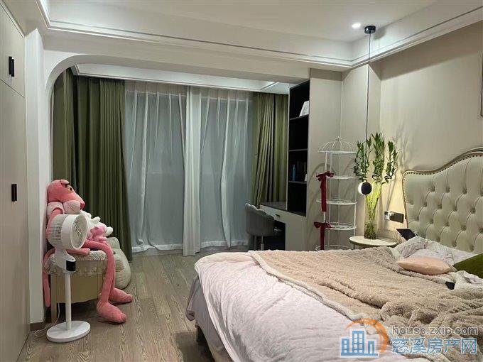 秀水华庭179平168万精装
