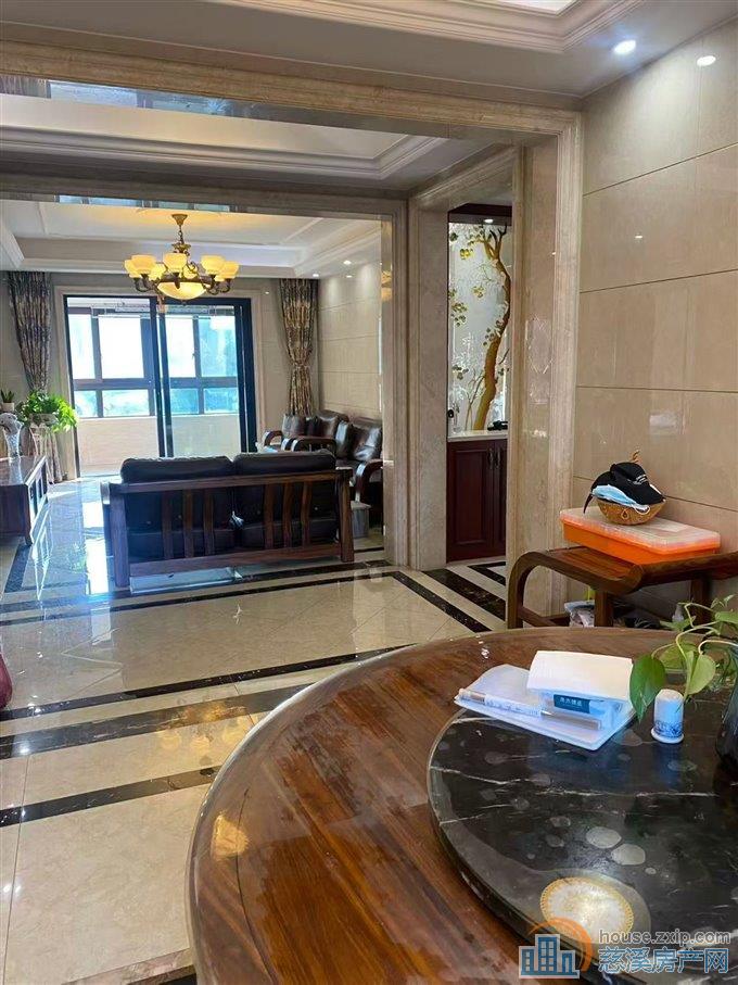 金地鸿悦豪华装修带车位拎包入住直接房源