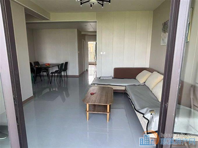 元亨雅园 装修干净清爽,家具家电齐全,