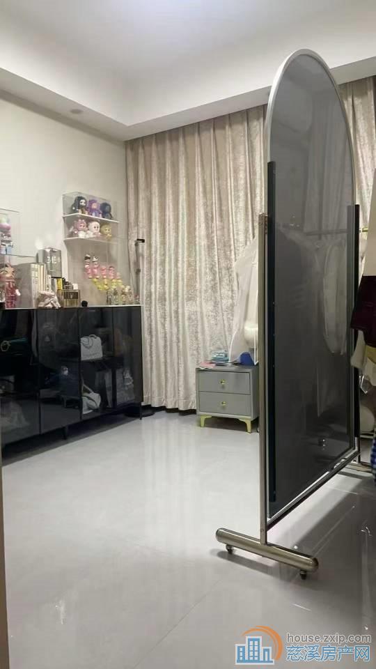 江滨之城江畔壹号苑 精装修 送家具家电