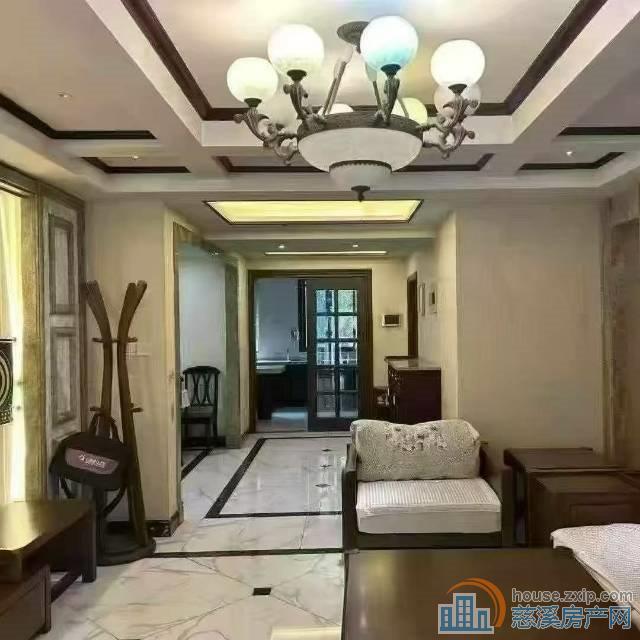 金色港湾130平洋房1楼精装168万