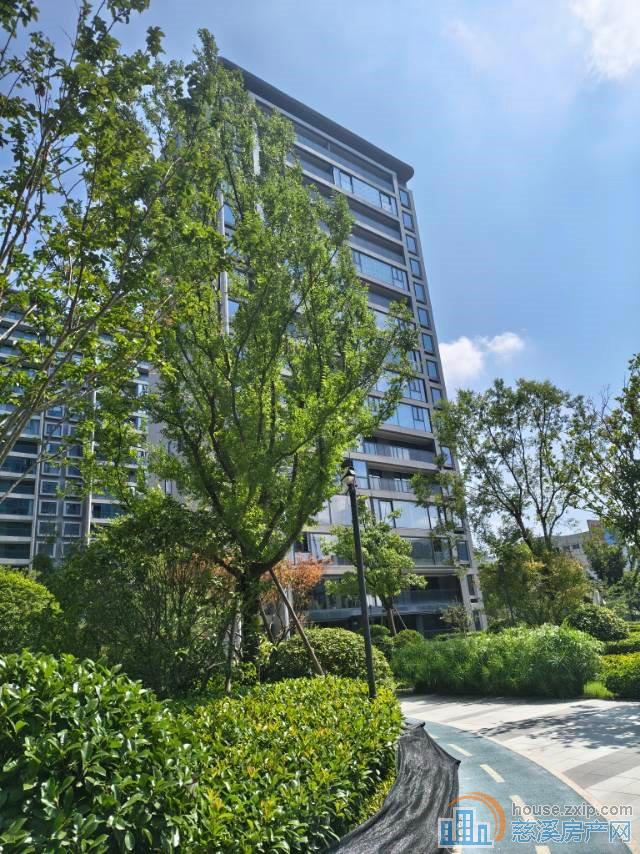 吾悦华府C区141平210万➕送车位